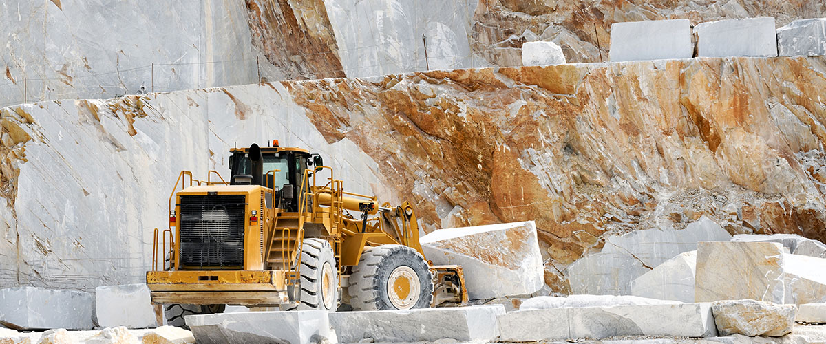 Materiales Locales vs. Materiales Importados